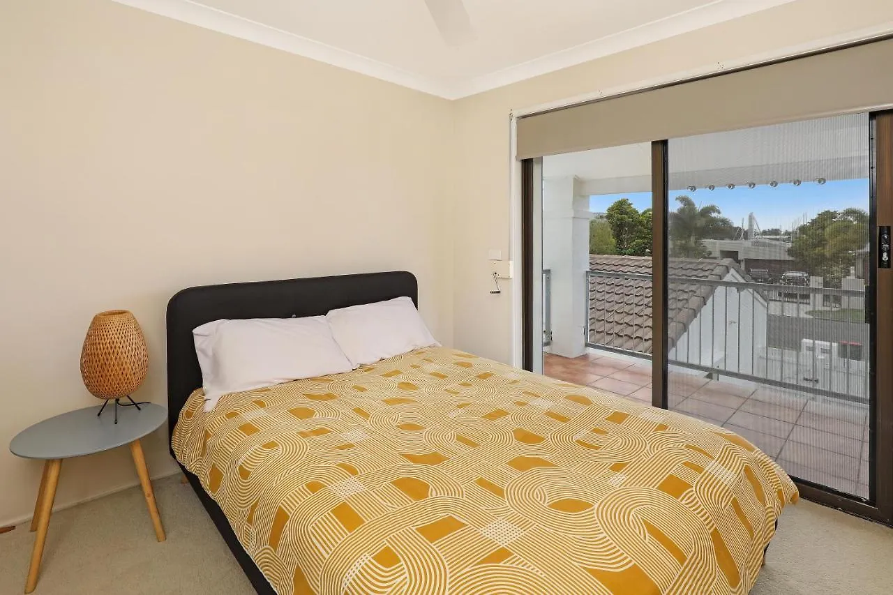 Fantastic Buddina Duplex Holiday home